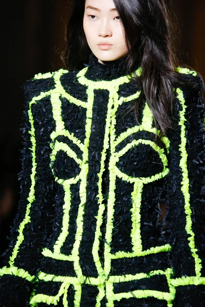 Look 76